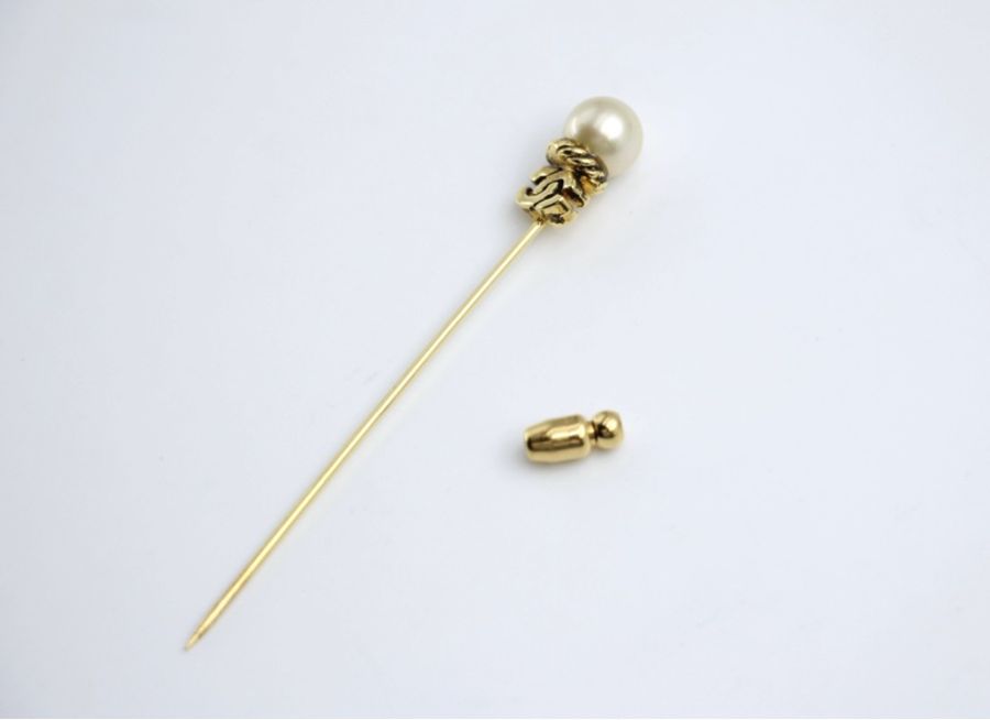 Chanel Vintage 1954-71年鍍金仿珍珠扭紋CC棒胸針-4