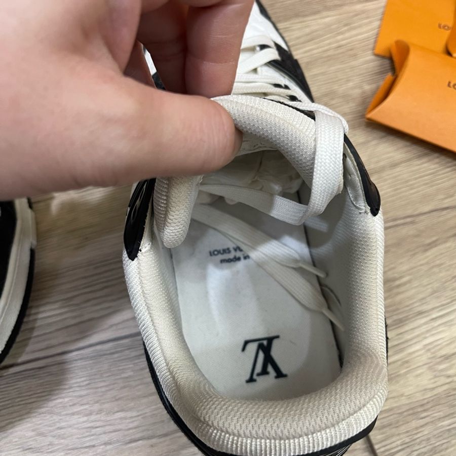 出清優惠價‼️LV Trainer 黑老花經典配色運動鞋(購證、配件齊全)-20