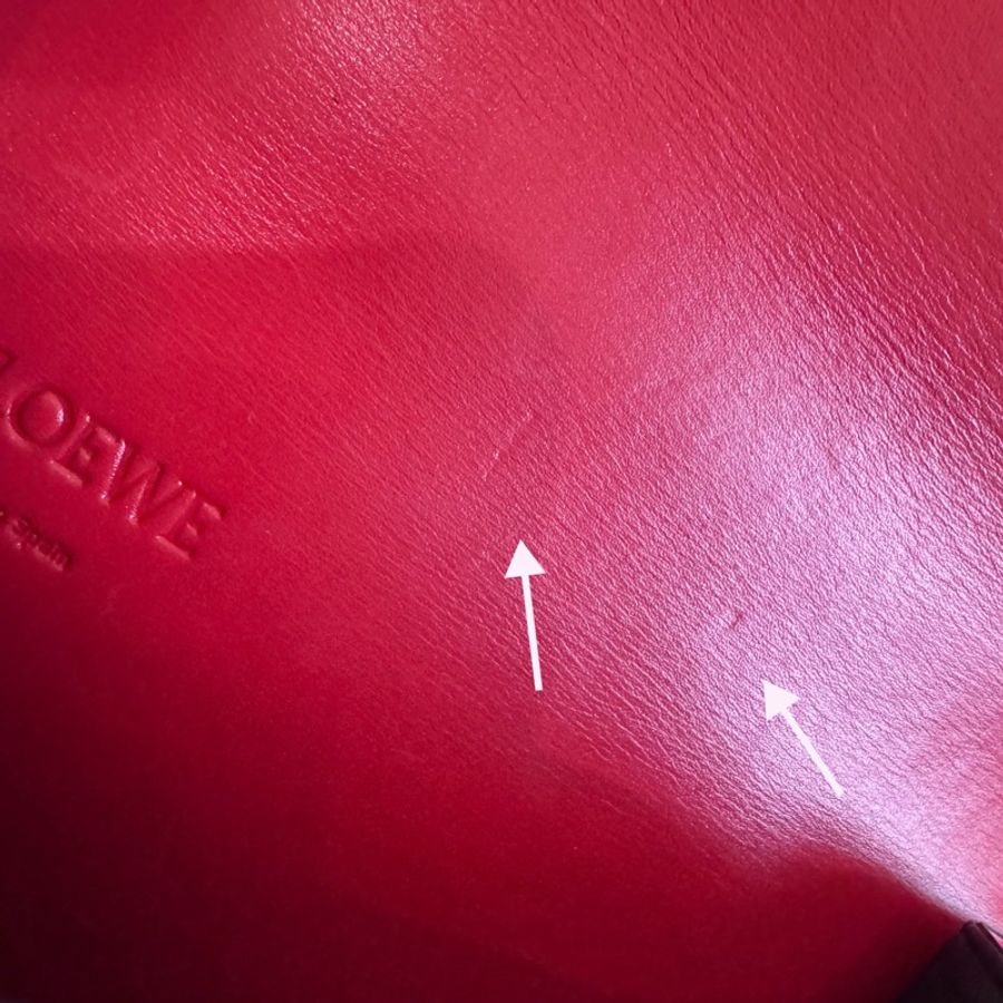 便宜賣 Loewe Barcelona 金屬三角包 亮紅色全皮革-8