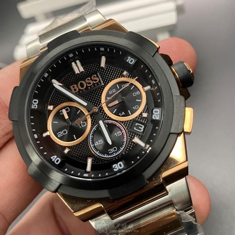 BOSS手錶,編號HB1513358,46mm黑金圓形精鋼錶殼,黑色三眼錶面,金銀相間精鋼錶帶款,自用送人都不錯!-12