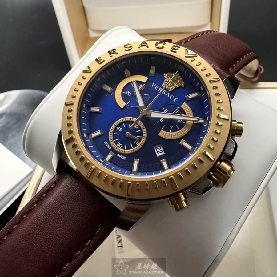 VERSACE手錶,編號VS11331,46mm金色圓形精鋼錶殼,寶藍色中三針顯示錶面,咖啡色真皮皮革錶帶款-10
