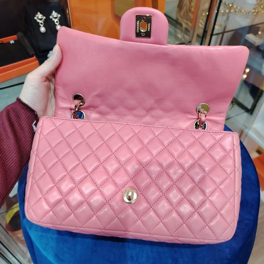 Chanel情人節特別版Classic Flap Bag-6