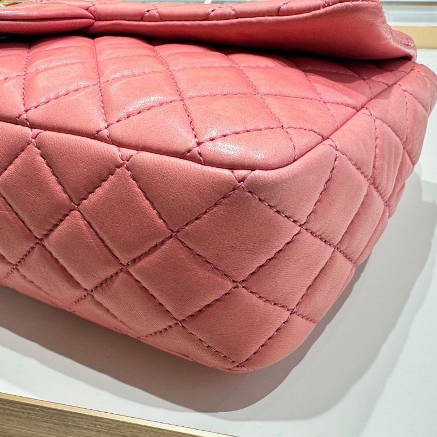 Chanel情人節特別版Classic Flap Bag-19