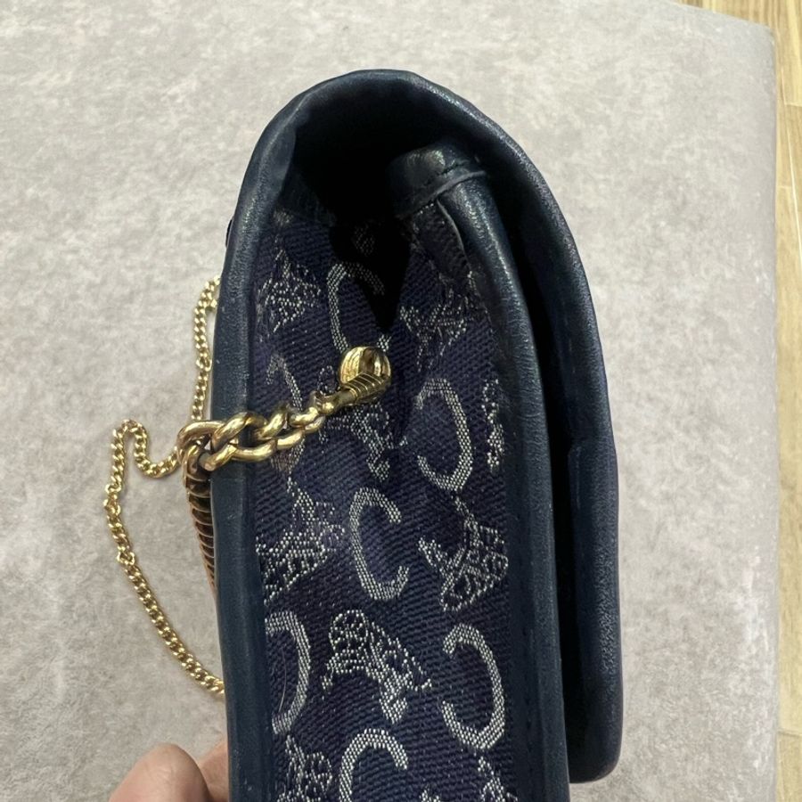 Celine古董滿版斜背包,出價就售-4