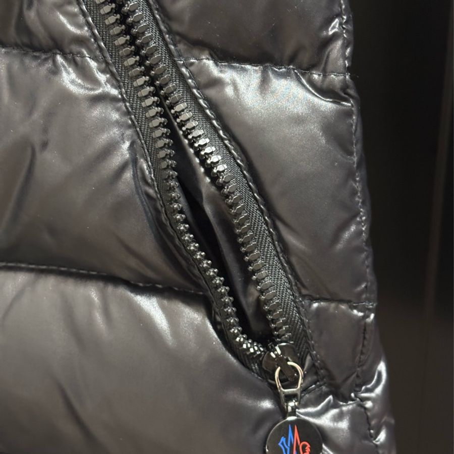 Moncler 黑色長版羽絨外套 ⚠️00號-27
