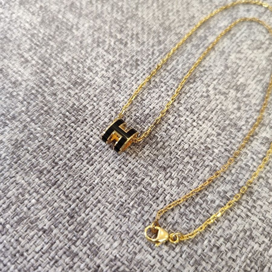 HERMES MINI POP H LOGO 迷你黃K金色黑色琺瑯 項鍊 鎖骨鍊-6
