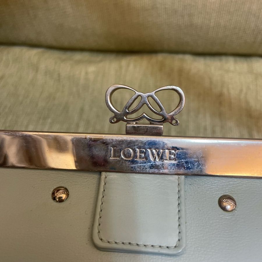 Loewe藍色皮革法棍包-3
