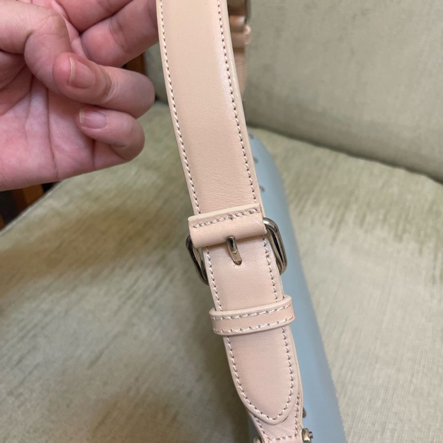Loewe藍色皮革法棍包-20