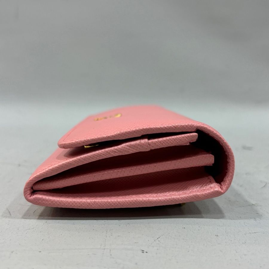 Prada 1MH132櫻花粉防刮牛皮拼色內裏金釦拉鍊長夾-4