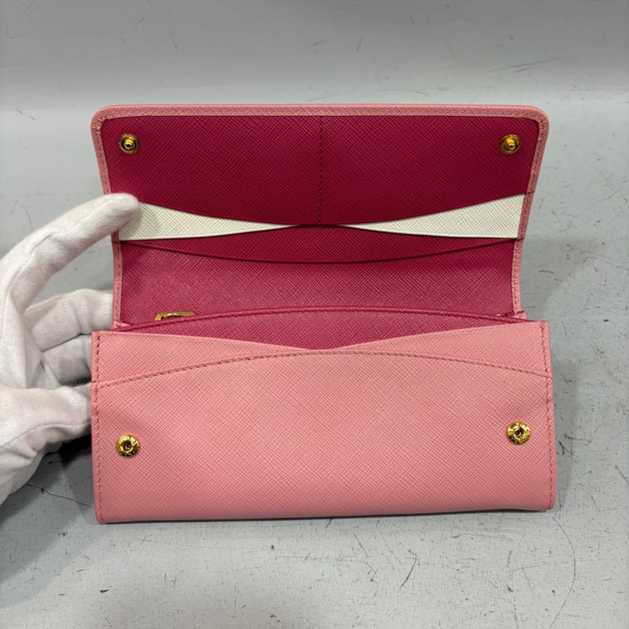 Prada 1MH132櫻花粉防刮牛皮拼色內裏金釦拉鍊長夾-7