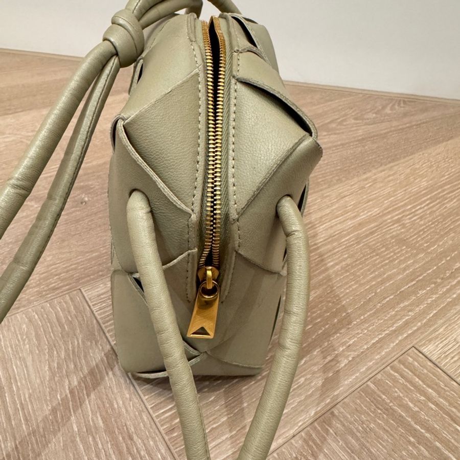 BV Bottega Vetena 大編織相機包 洞石綠-2