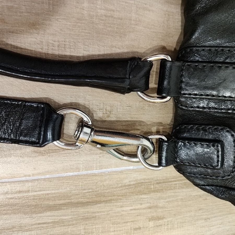 Givenchy pandora 潘朵拉黑色水洗羊皮 大容量 肩背包斜背包手提包 男包女包 多用途 出清-49