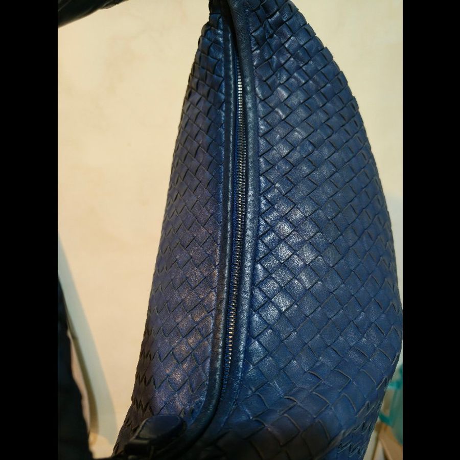 ‼️年中慶降價‼️創新低價只到6/21🎁(原35800)㊣✨Bottega Veneta ✨寶緹嘉 BV Hop Bag 羊皮 藍色 編織 手提包 肩背包 腋下包 月牙包 /二手包/二手精品/保證正品🌳二手樹屋🌳-47