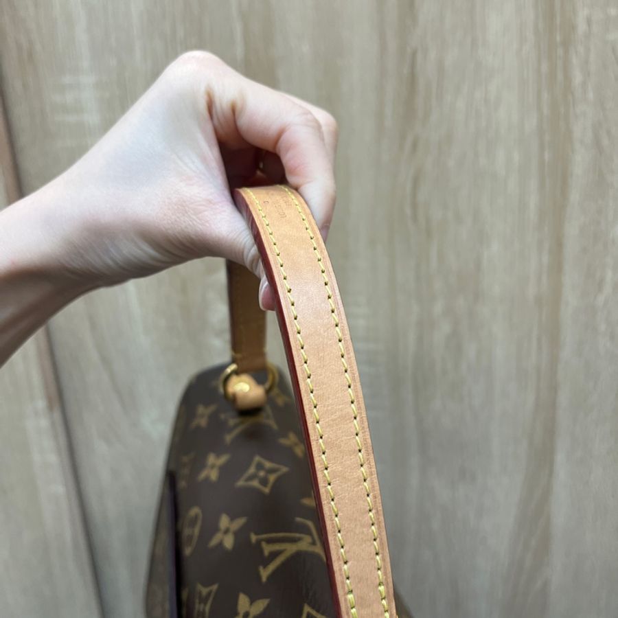 LV 原花Cluny MM金釦手提肩背包M42735-6