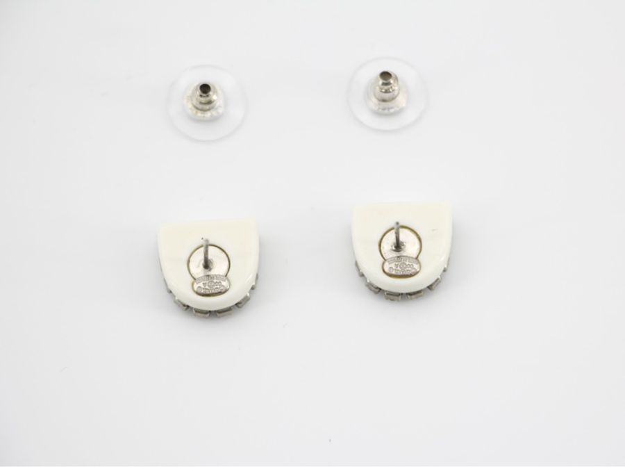 Chanel Vintage 00A水鑽白色戒指形狀耳環-8