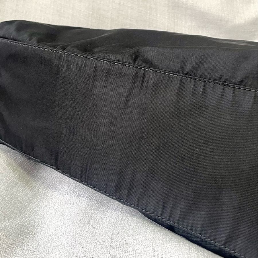 ✨Prada 黑色尼龍單肩包 托特包 Nylon Tote bag 35-11
