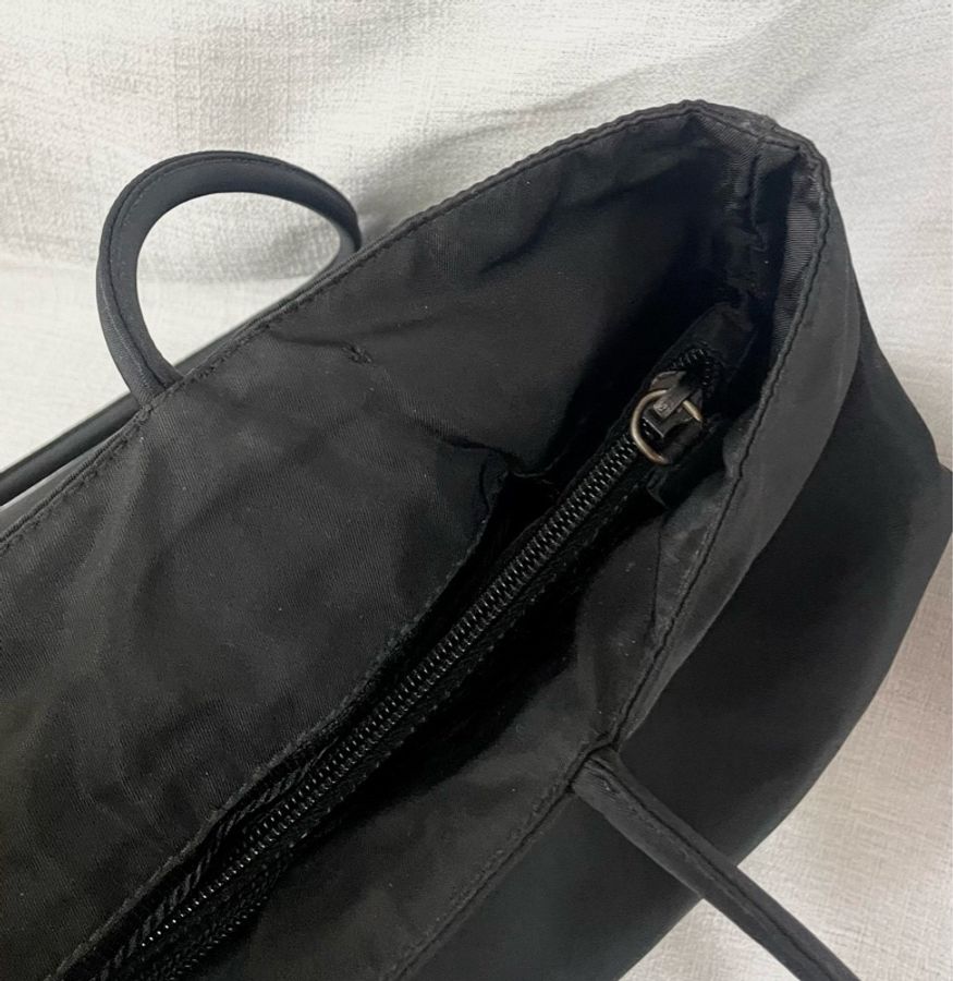 ✨Prada 黑色尼龍單肩包 托特包 Nylon Tote bag 35-22