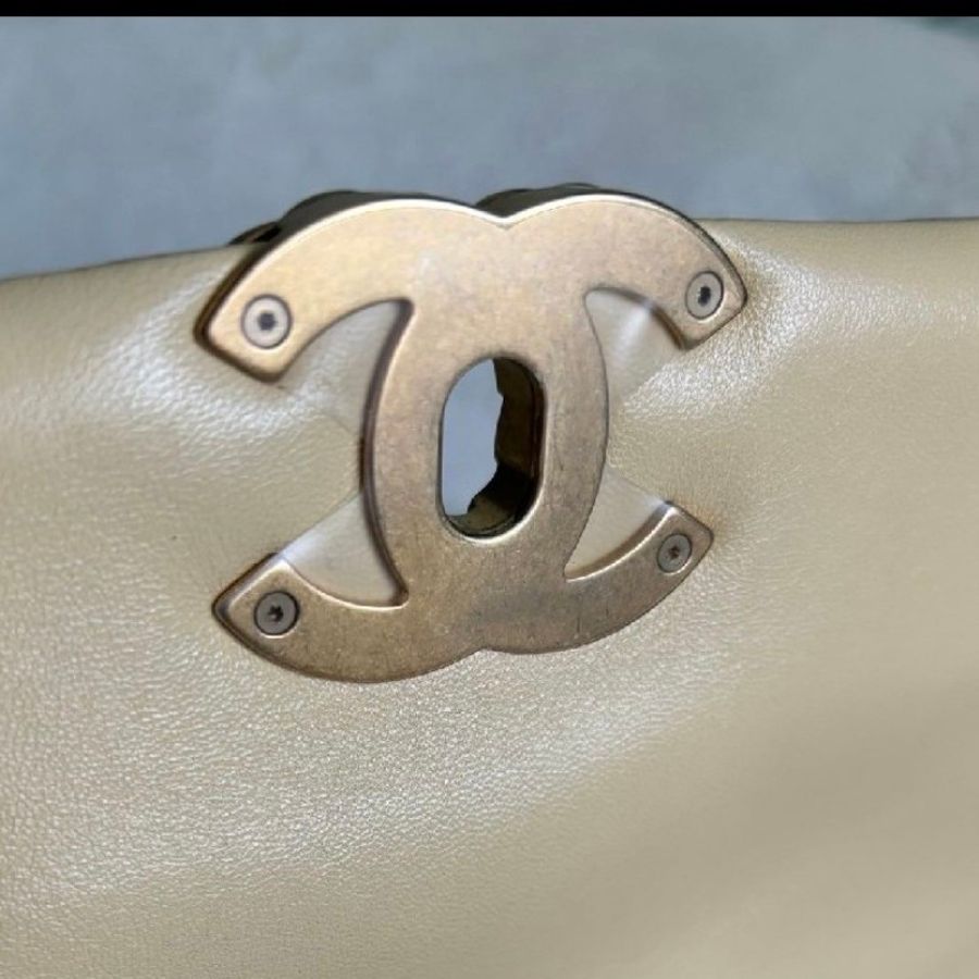 Chanel 19bag small Yellow-4