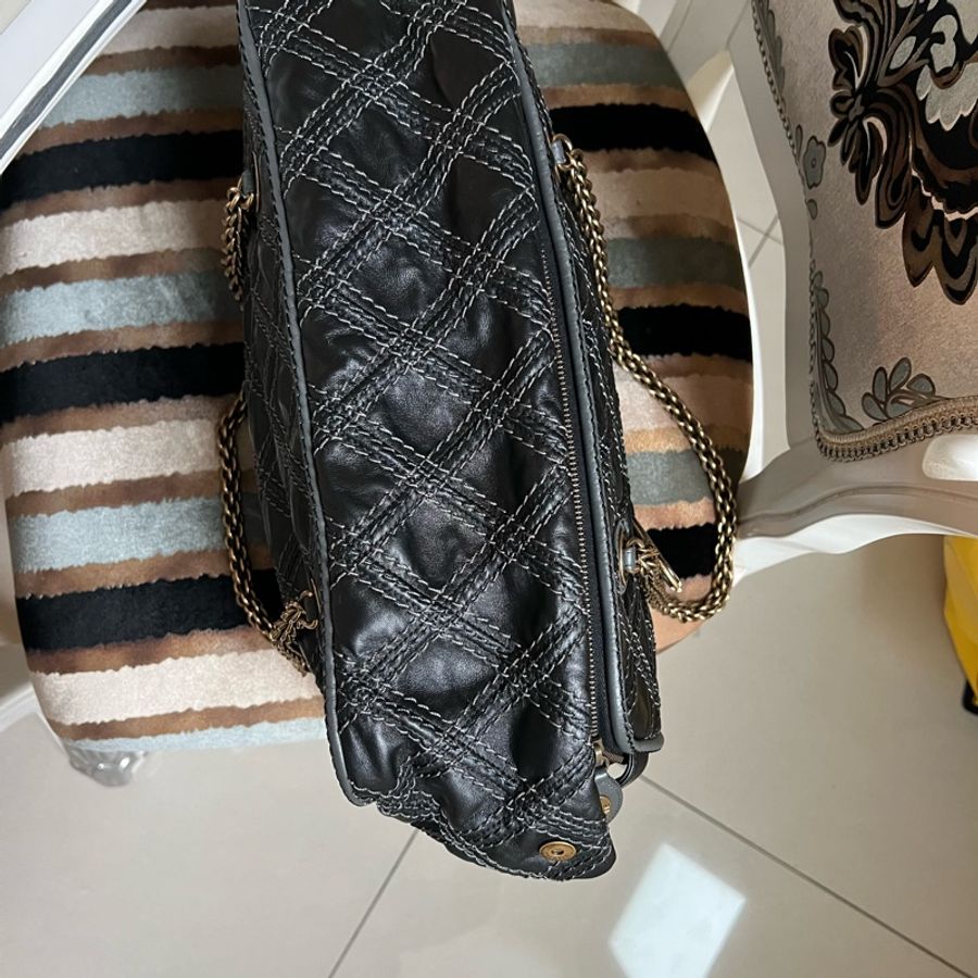 香奈兒黑色金鍊牛皮手提肩背包-19
