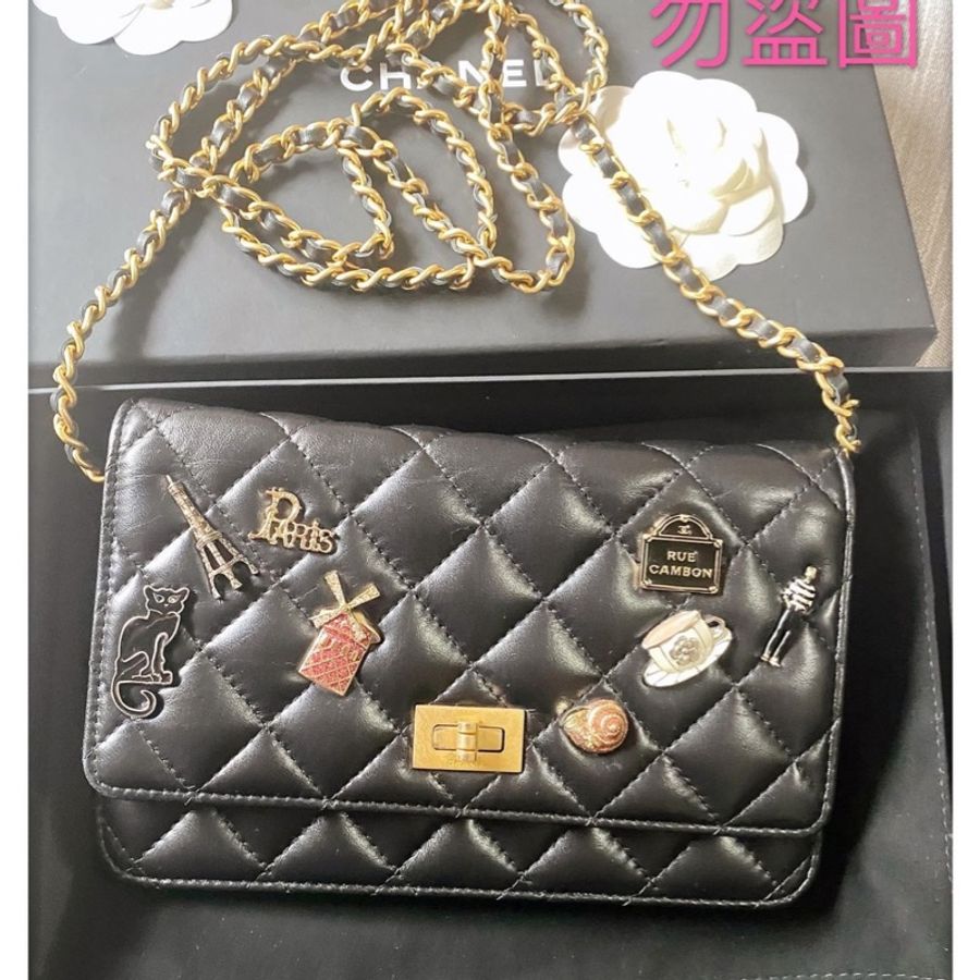 「閒置」chanel 正品Limited 復刻徽章限量版牛皮金鍊包-0
