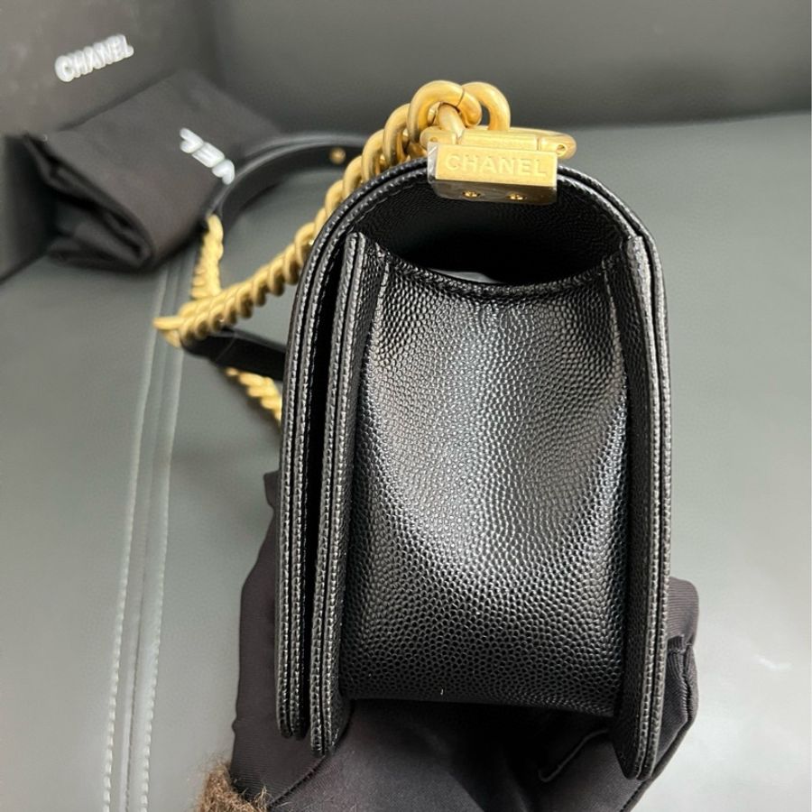 Chanel Leboy 小號 荔枝牛皮金扣 全新-4