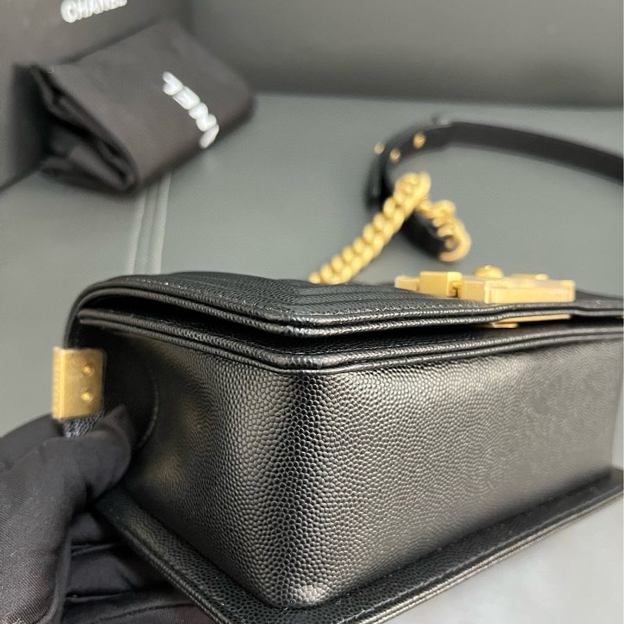 Chanel Leboy 小號 荔枝牛皮金扣 全新-6