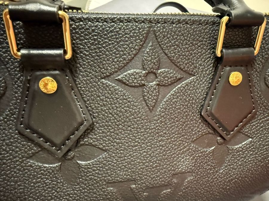 晶片款 Speedy 25 Bandouliere Monogram Empreinte 肩背包 M58951 黑色皮革-16