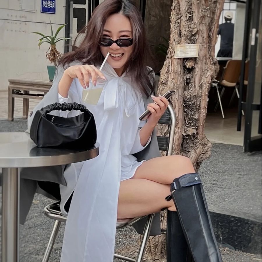 Alexander Wang 亞歷山大王 黑色 迷你 Scrunchie 缎面 手拿包 肩背包 手提包 雲朵包-32