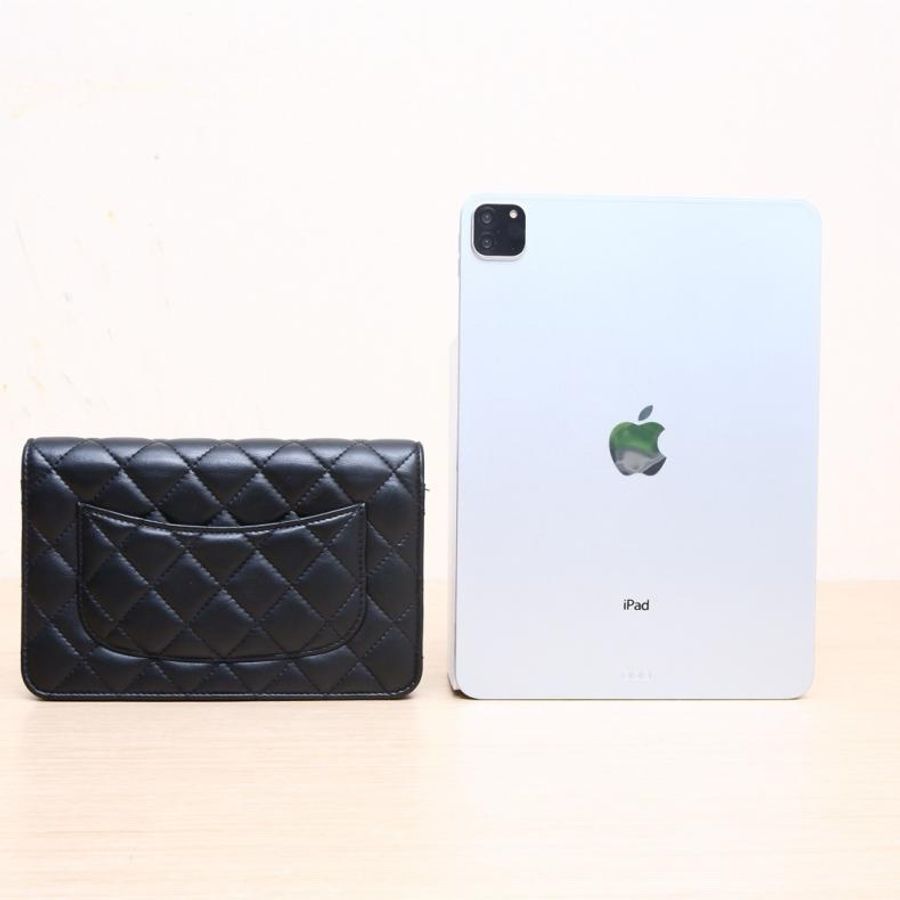 CHANEL(香奈兒) 22C CF WOC 19cm 晶片開 金銀扣 黑色 Chanel元素徽章菱格紋-2