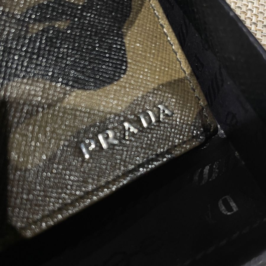 Prada 迷彩 皮夾-3