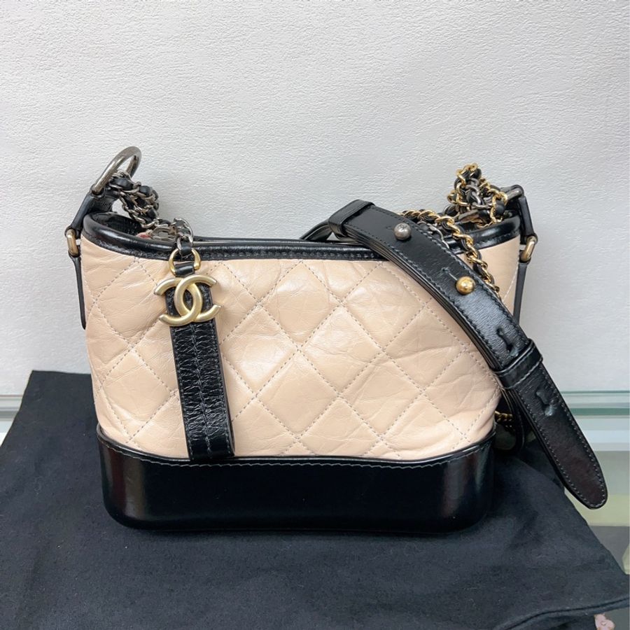 Chanel gabrielle hobo 小號米黑色流浪包-0
