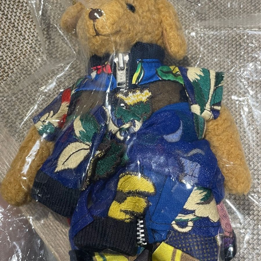 Sacai 貴賓狗娃娃。全新未拆-6
