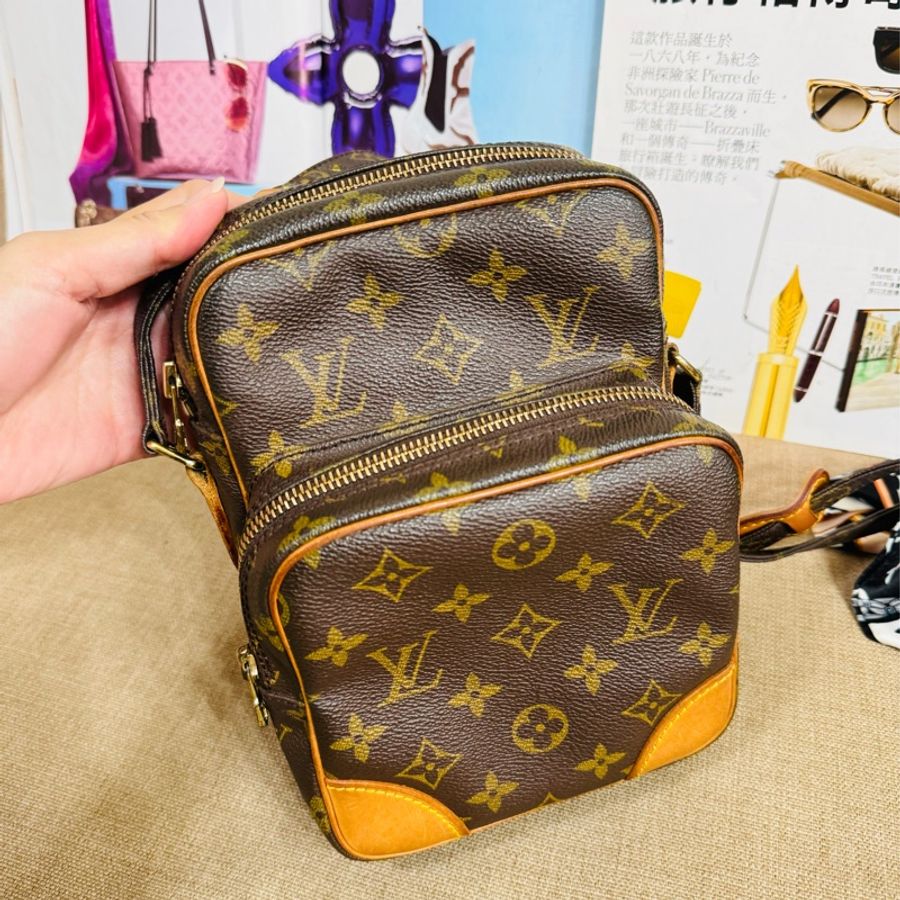 售二手真品LV 經典 Monogram Amazone M45236 雙層 小子母 斜背包 相機包 航空包 記者包-18