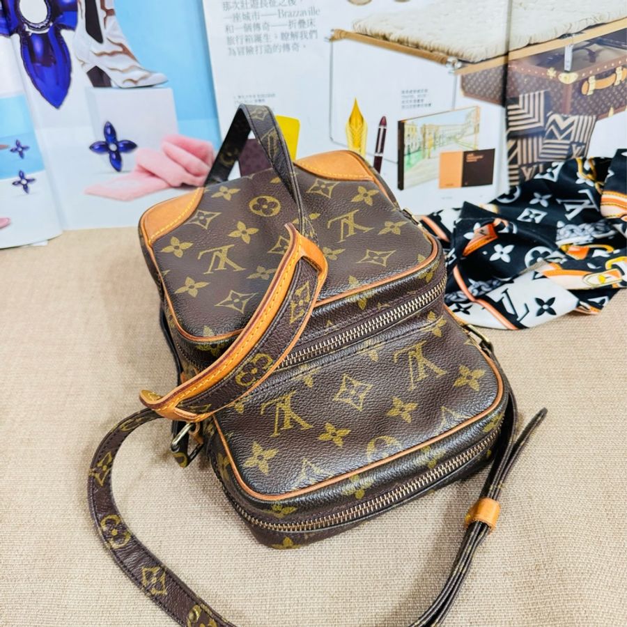 售二手真品LV 經典 Monogram Amazone M45236 雙層 小子母 斜背包 相機包 航空包 記者包-19