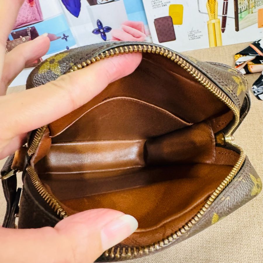 售二手真品LV 經典 Monogram Amazone M45236 雙層 小子母 斜背包 相機包 航空包 記者包-23