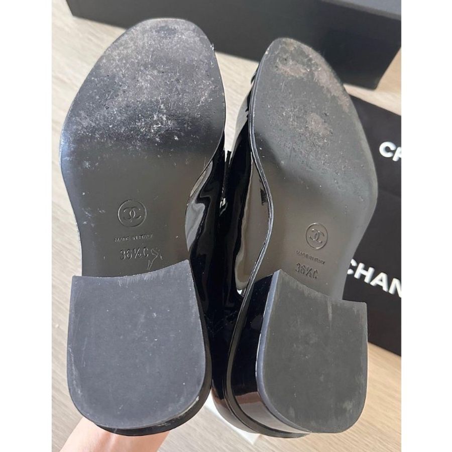 【狀況良好】Chanel 黑色亮皮鞋樂福鞋低跟鞋休閒鍊條 時尚百搭真皮 尺寸36.5 版型偏大-1