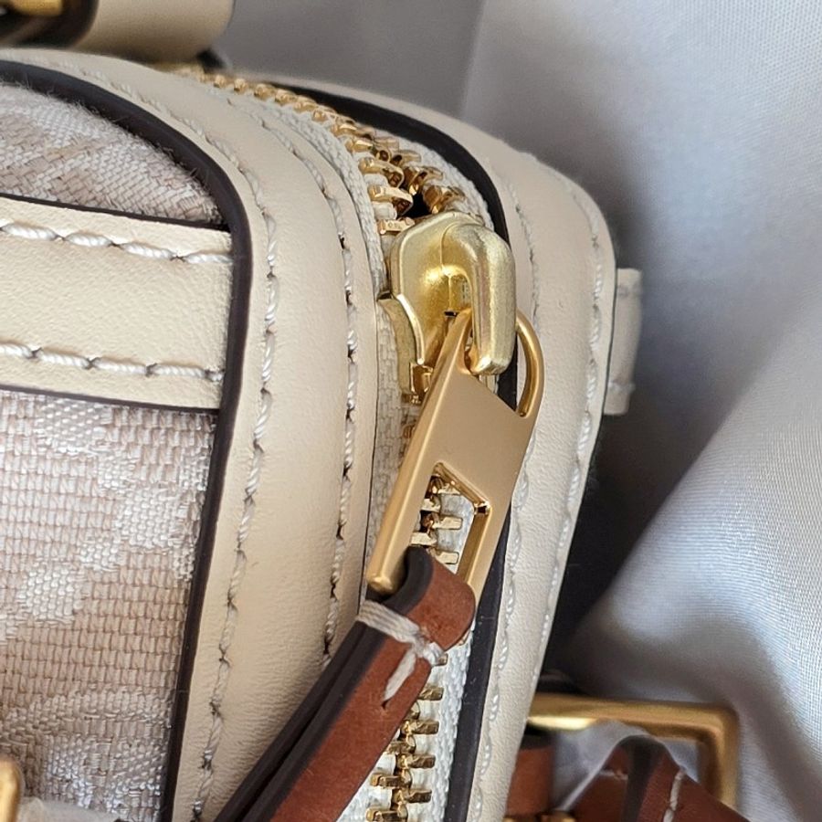 專櫃正品 TORY BURCH 湯麗柏琦 TMONOGRAM 酒桶包波士顿包(全新,杏仁白)-10