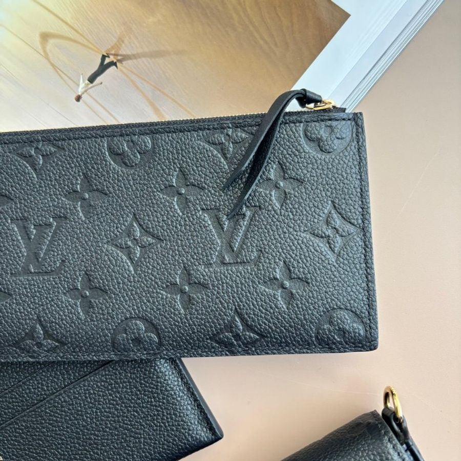::LOUIS VUITTON:: LV M82477 Félicie Pochette 黑壓紋三合一WOC-9