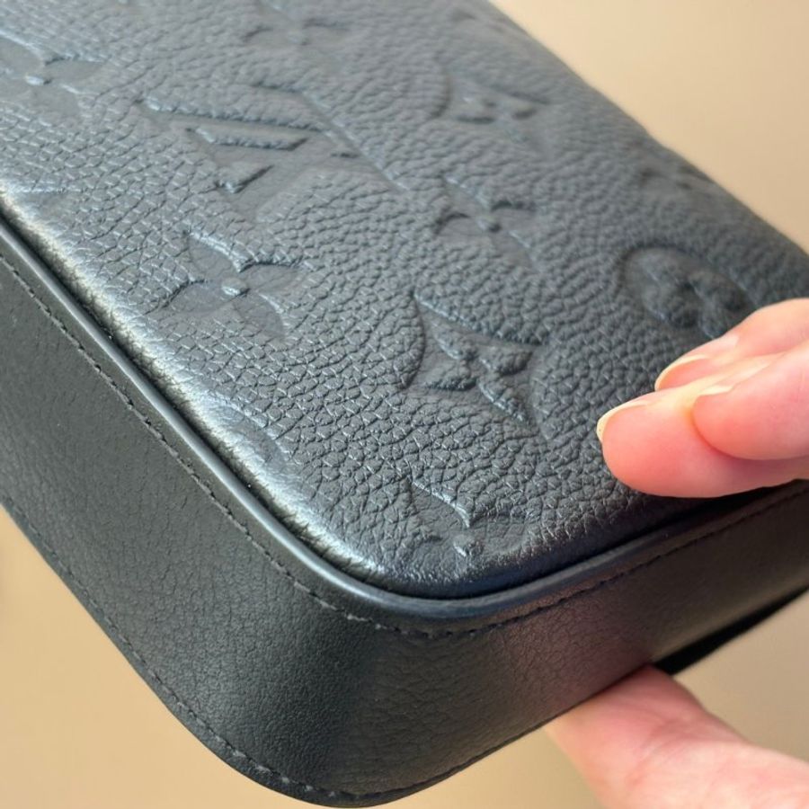 ::LOUIS VUITTON:: LV M82477 Félicie Pochette 黑壓紋三合一WOC-20