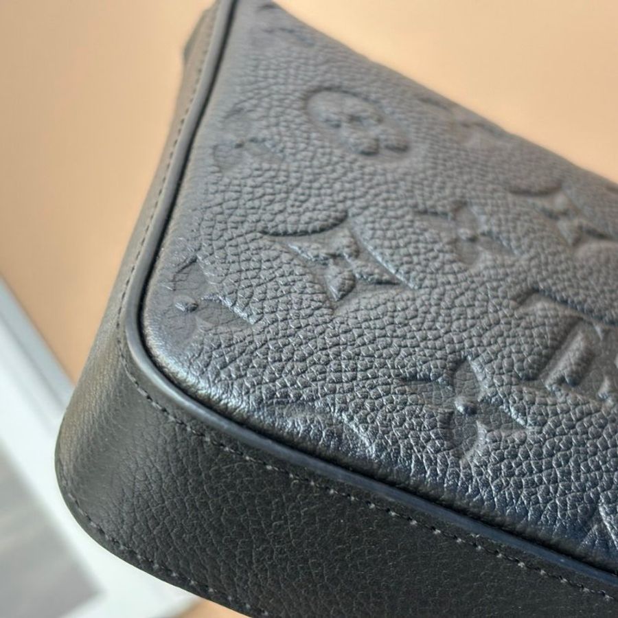 ::LOUIS VUITTON:: LV M82477 Félicie Pochette 黑壓紋三合一WOC-22