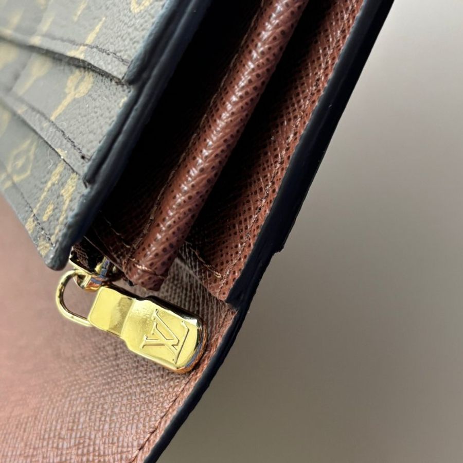 ::LOUIS VUITTON:: LV M60531 Sarah 金釦信封式長夾-11