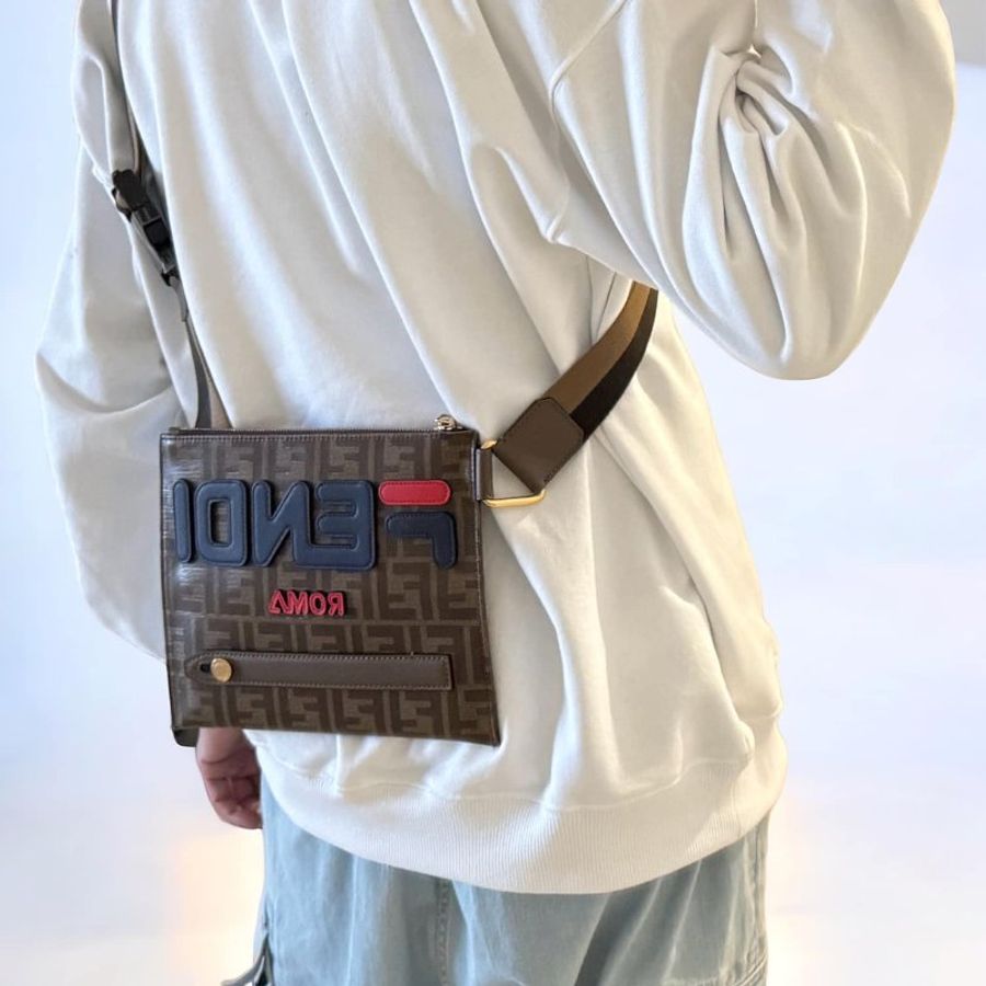 Fendi 超有型老花單肩包/斜肩包 (全新)-4