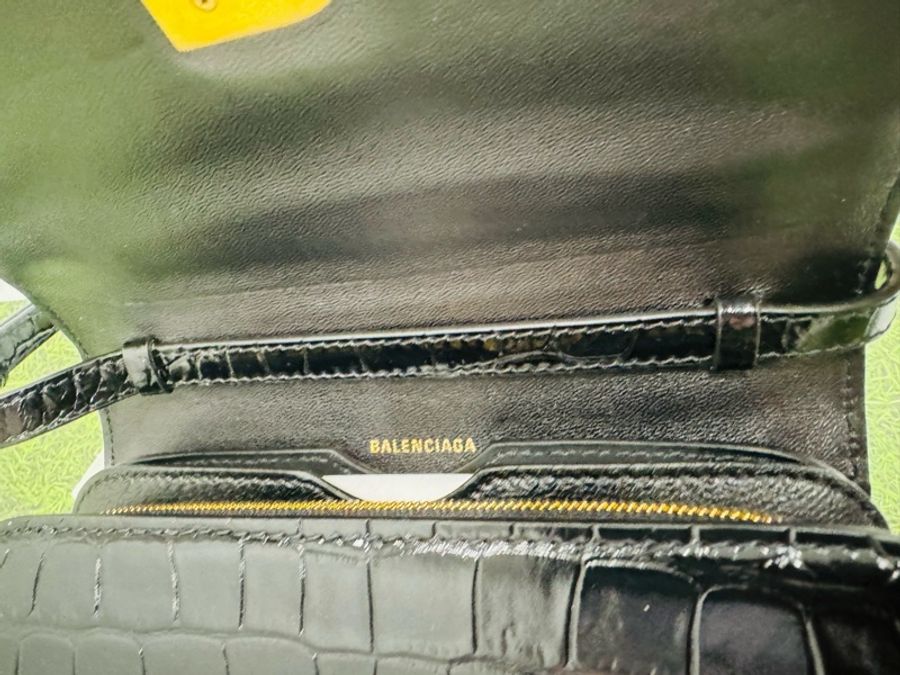 BALENCIAGA 鱷魚壓紋肩背包 風琴包 全新經典黑色-16