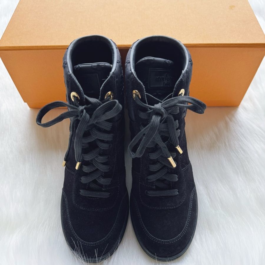 ［7.5折］全新 Louis Vuitton 路易威登 黑色麂皮短靴  35 1/2-1