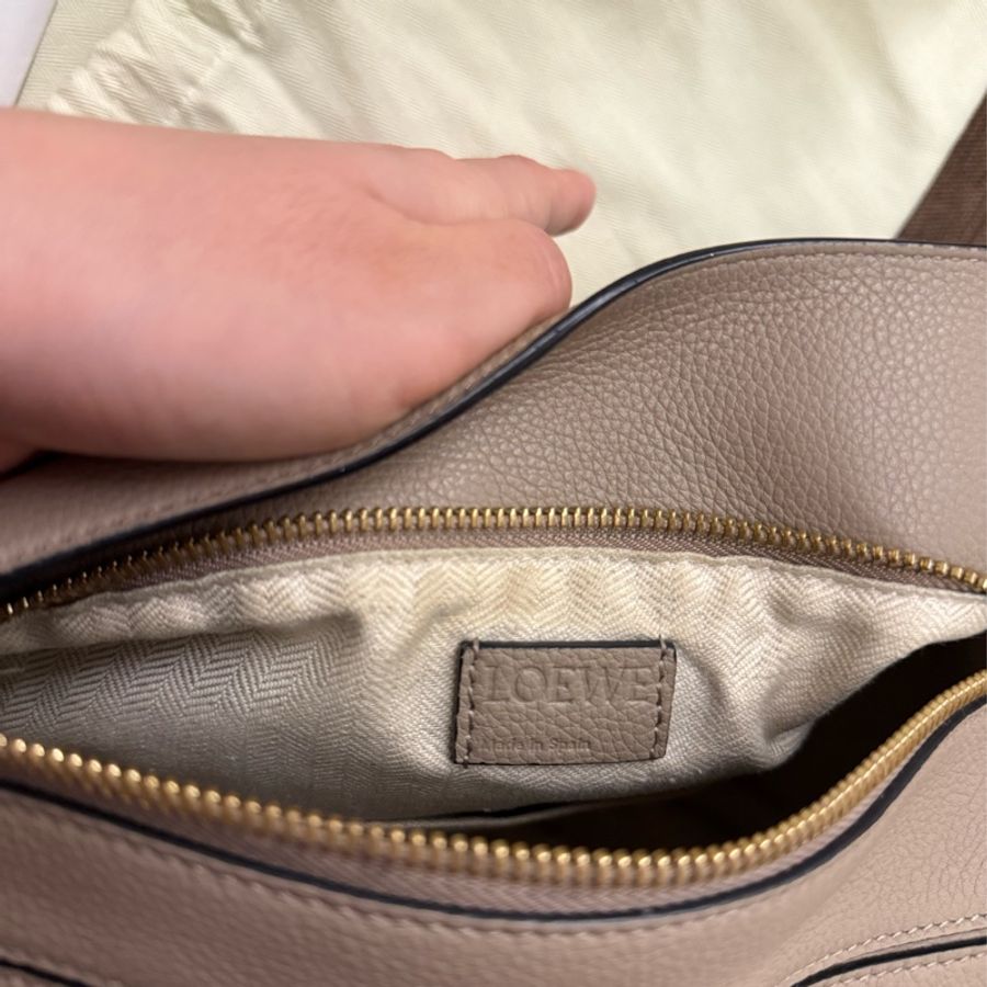 已售出 Loewe puzzle small-16