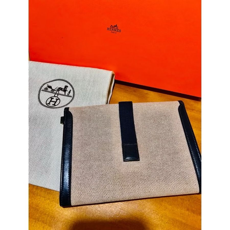 Hermès 已絕版優雅氣質手拿包-3