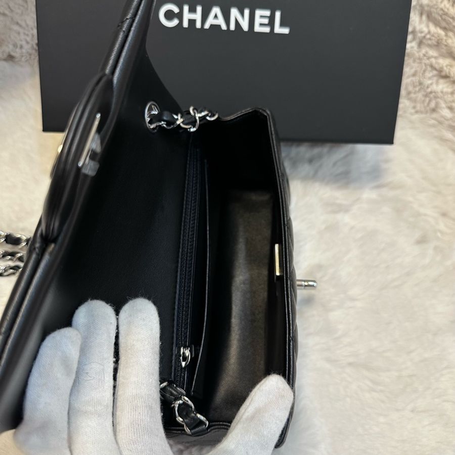 Chanel香奈兒經典爆款24C mini CF coco20 黑銀鏈條口蓋包-11