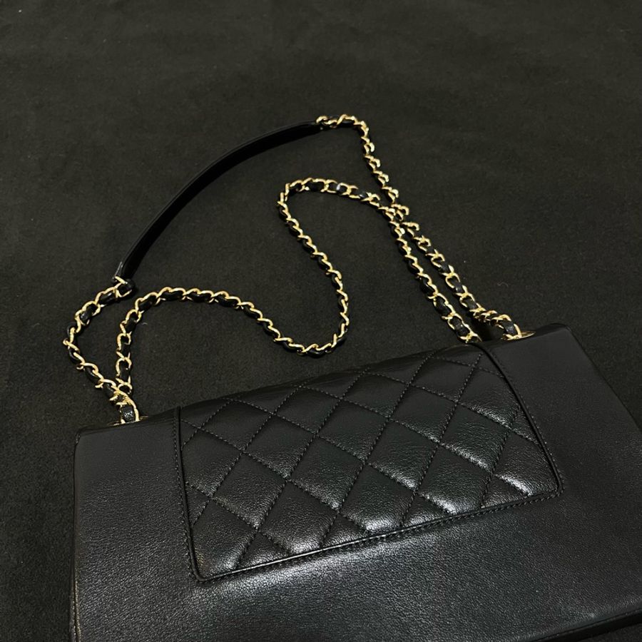 香奈兒 Chanel Mademoiselle Flap Bag Large 黑金牛皮菱格肩背包-10