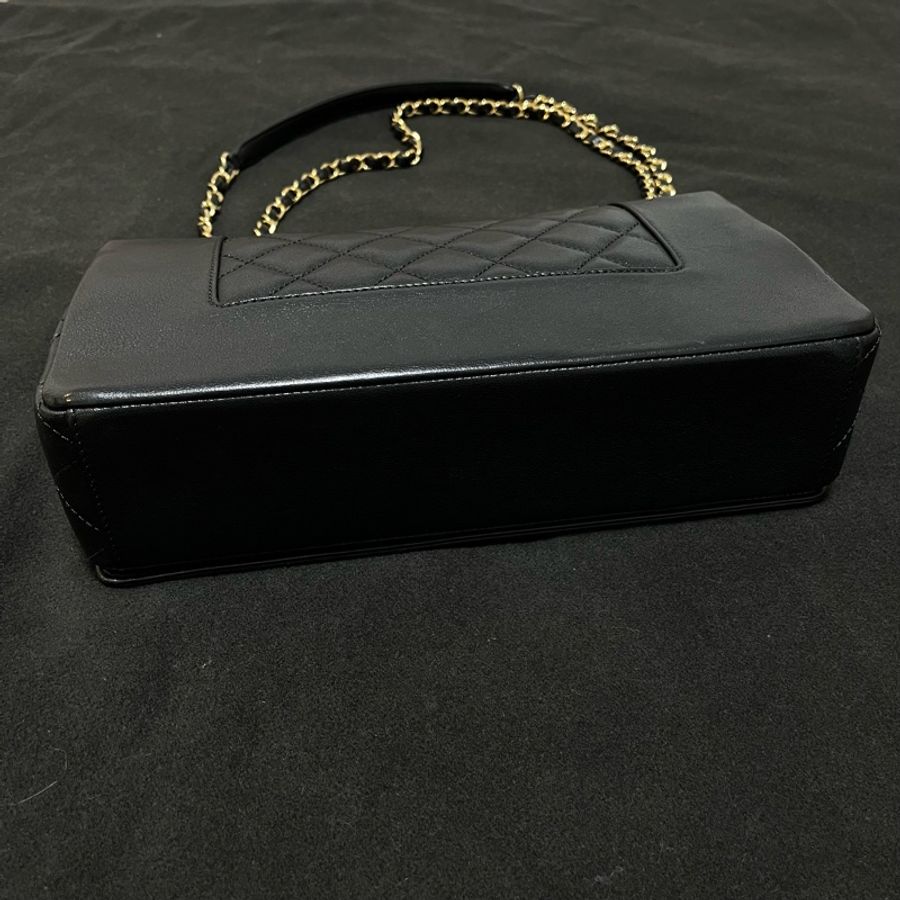 香奈兒 Chanel Mademoiselle Flap Bag Large 黑金牛皮菱格肩背包-11