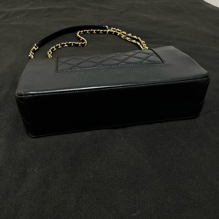 香奈兒 Chanel Mademoiselle Flap Bag Large 黑金牛皮菱格肩背包-15